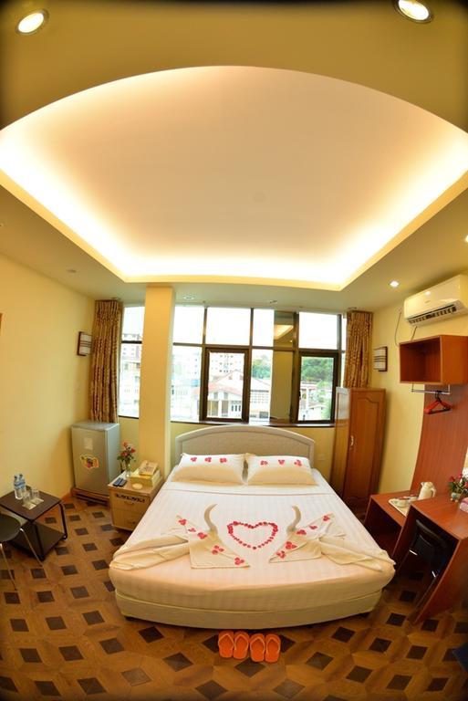 นิว โกลเด้น ฟอเวิร์ด โฮเต็ล Hotel ย่างกุ้ง ภายนอก รูปภาพ