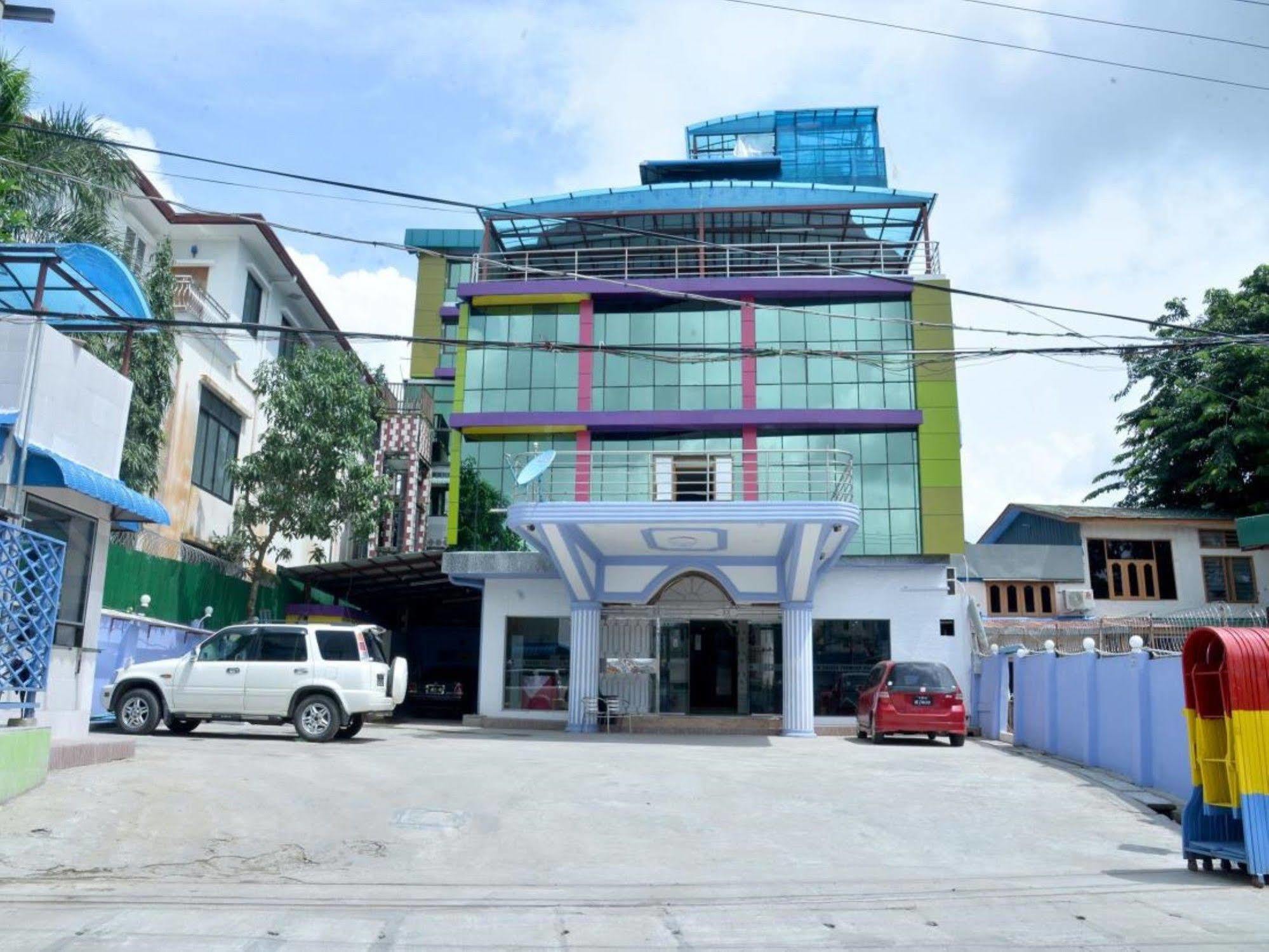 นิว โกลเด้น ฟอเวิร์ด โฮเต็ล Hotel ย่างกุ้ง ภายนอก รูปภาพ